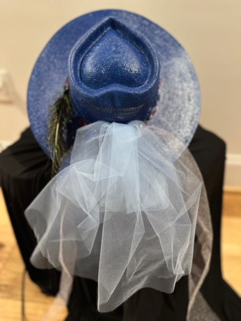 Natalie's Veil ..................36