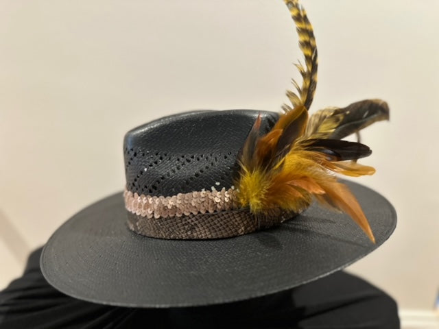 Tiger Lou    ...................35