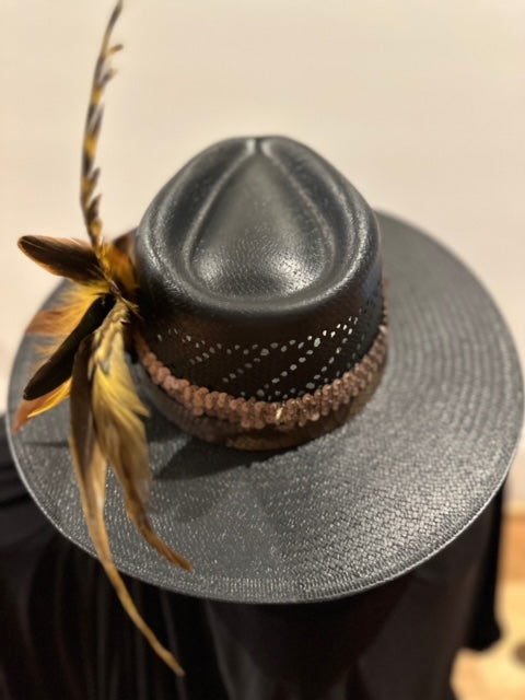 Tiger Lou    ...................35