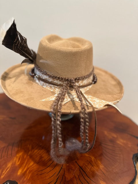 Cappucino with brown pearls....... 69