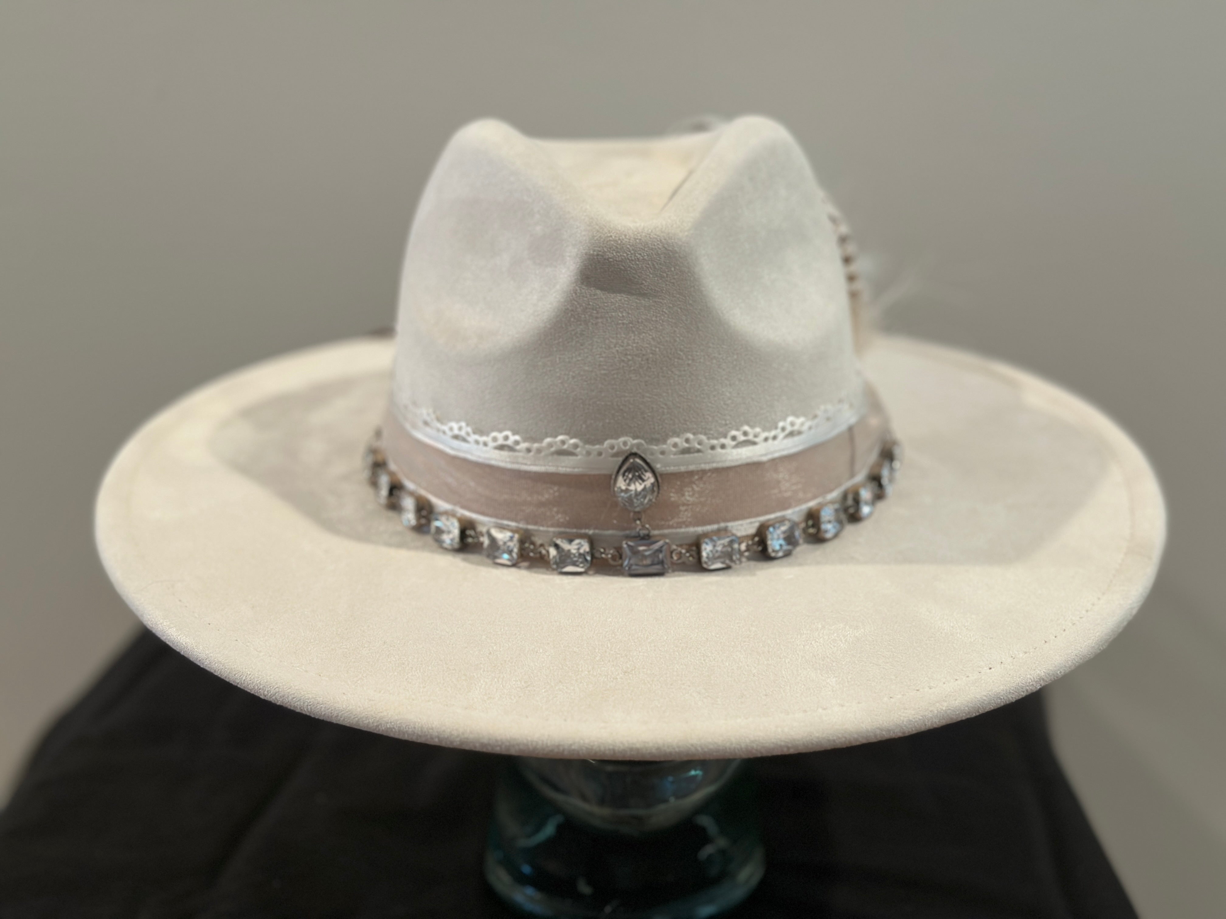 Krystal Klear    ........................(FWBF 14)