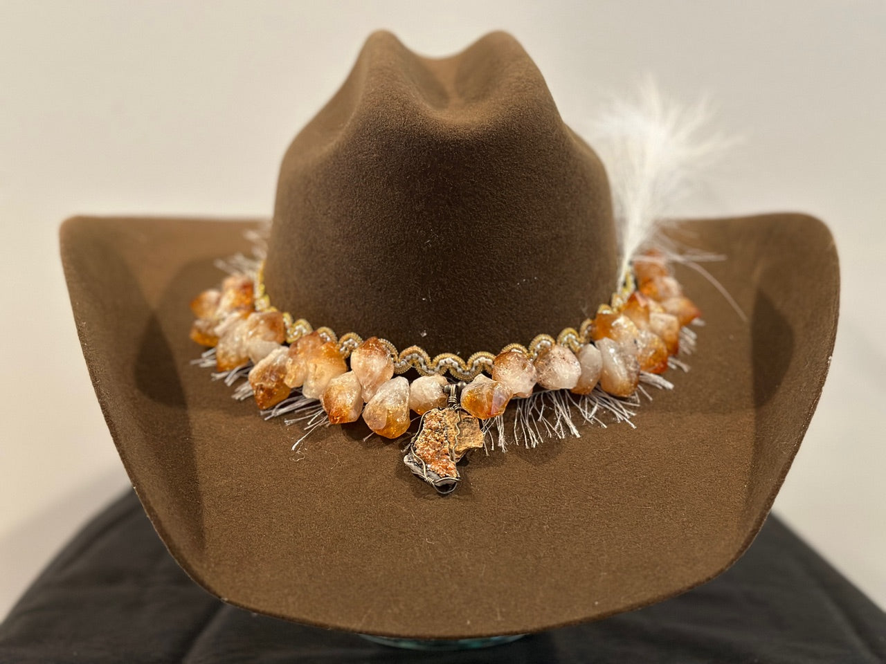 Golden Rays          ........................16