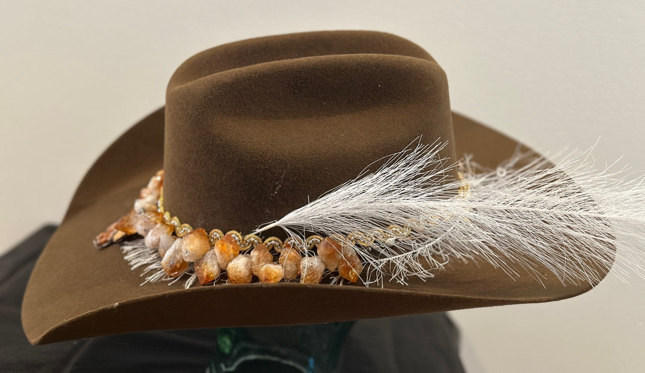 Golden Rays          ........................16